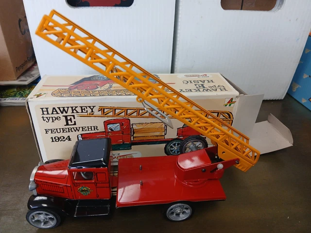 NIB VINTAGE KOVAP Retro Hawkey 1924 Type D Tin Ambulance