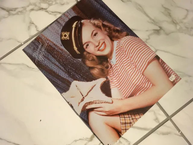 Marilyn Monroe Metal Pressed Tin Sign Reproduction Wall Decor Sailor Girl 2