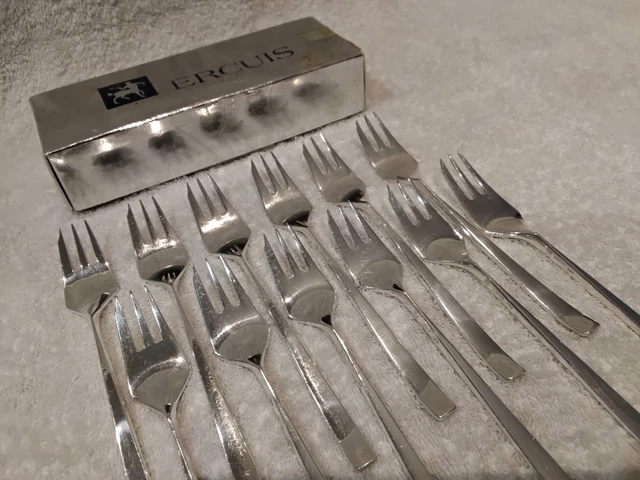 12 fourchettes à gateaux métal argenté manche russe orfèvre Ercuis