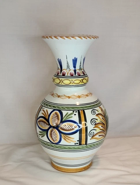 Talavera  hand painted signed 11" vase S. Timoneda cream/ light colors