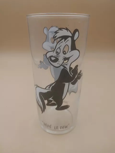 Vintage 1973 Pepe Le Pew PEPSI Collector Series Warner Bros Looney Tunes