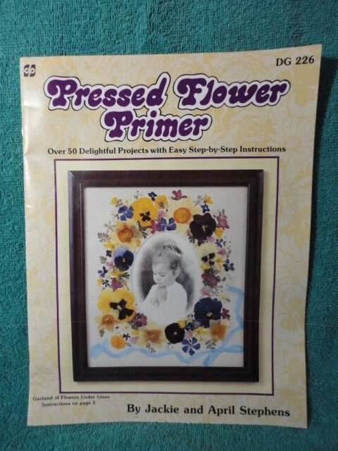 Productos Demis con imprimación de flores prensadas Jackie y April Stephens DG 226
