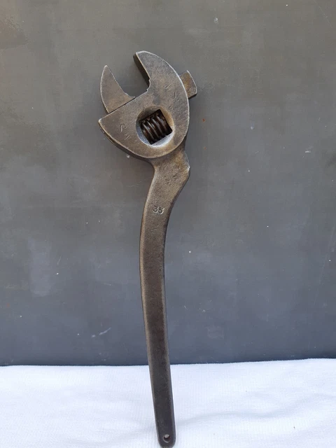 PEUGEOT Freres made in France clé a molette N° 20