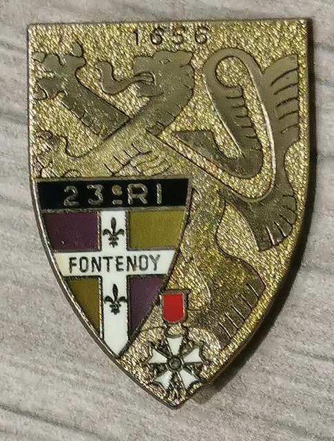 INSIGNE 14E RÉGIMENT Commandement et Soutien Parachutiste EUR 4,00