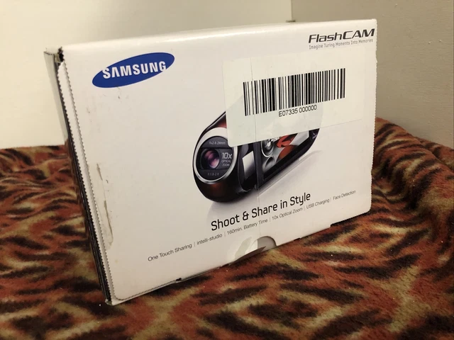 SAmsung FlashCAM  SMX-C14RN New Open Box W Accessories