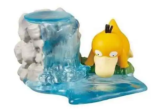 Candy Toy Trading Figure 2.Kodak Case Hide And Seek At The Pokemon Desk