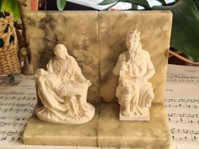 Sujetadores vintage para estatuas de alabastro hechos en Italia