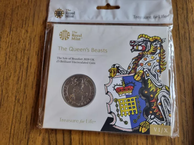 2019 UK five pound £5 coin in Royal Mint BU Pack Queen's Beasts Yale of Beaufort