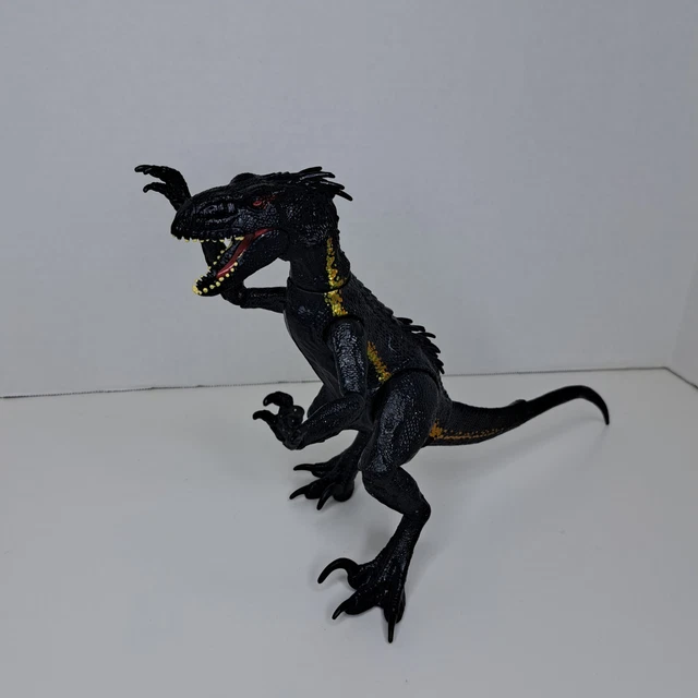 Posable Raptor MATTEL JURASSIC WORLD Super Posable Indoraptor Black Gold Raptor Action ...