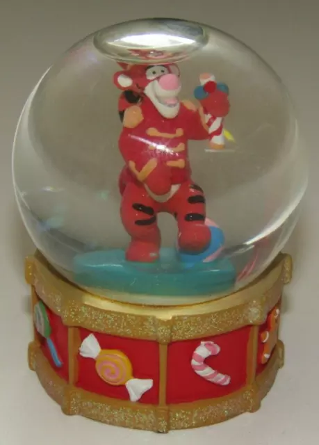 Disney Store Winnie the Pooh TIGGER MARCHING BANDLEADER Tiny Miniature Snowglobe