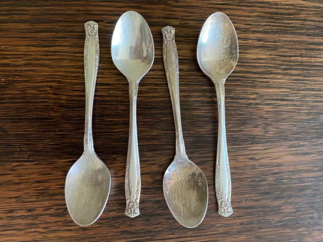 Set x 4 Vintage Grosvenor Laureate Silver Plated Dessert Fruits coffee Spoons