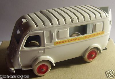 Ancienne Camionette Renault Astra Margarine Fraiche 1000 Kgs CIJ Made