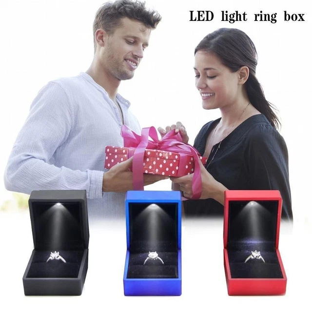 VOSAREA Boîte de Bague de Mariage Lumineux en Velours Forme de Coeur avec Lumière LED Decoration Saint Valentin Mariage Anniversaire Rouge (Bleu