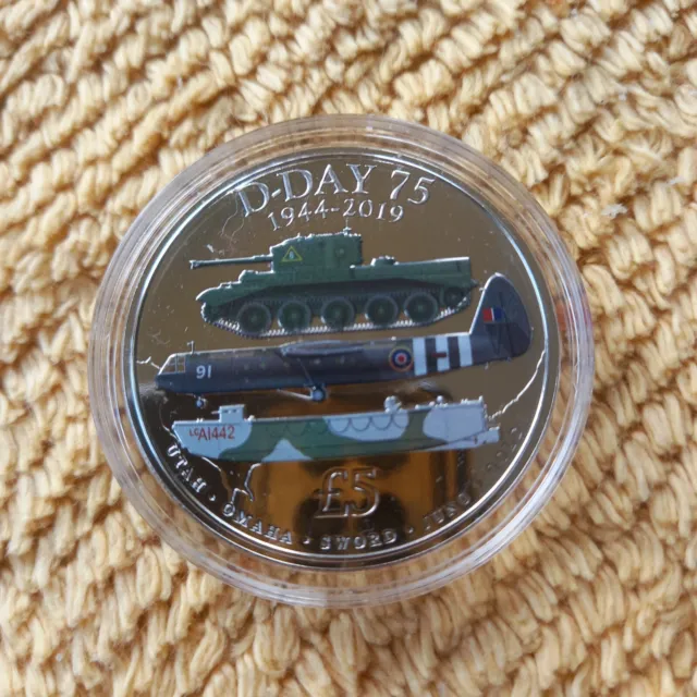 £5 D-DAY 75th ANNIVERSARY 1944 - 2019  Five Pound Coloured Coin Capsuled