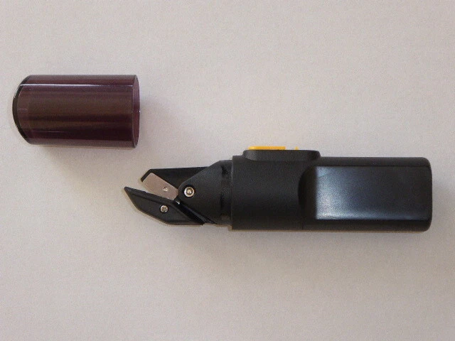 NEUE Elektrische Bastler-Schere Batteriebetrieb, elektrische Handschere NEU /OVP