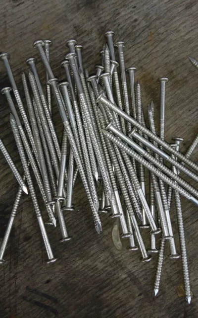 90mm x 3.35 Stainless steel nails round head A.R.S Qty 1Kg (approx 156 nails)}