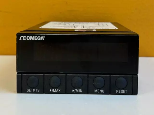 New Omega DP7001 Panel Meter Thermocouple
