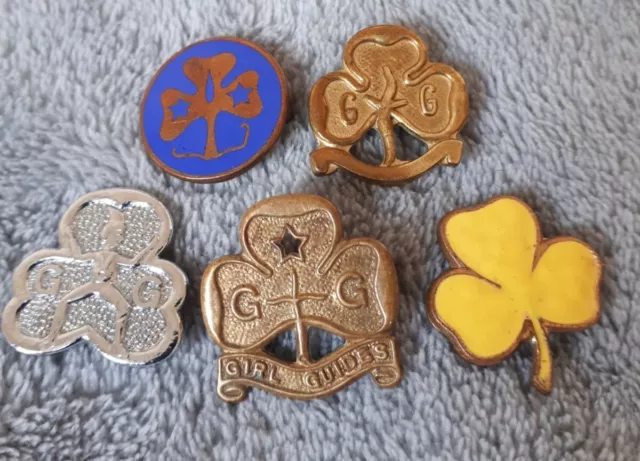 GIRL GUIDES Job Lot Of Vintage Badges, Collectable, Guiding Memorabilia Ephemera