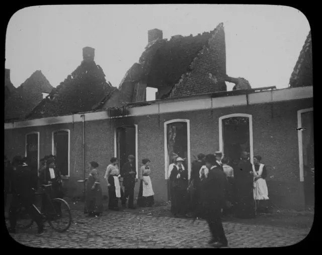 WW1 SHATTERED HOUSES AT GHENT Magic Lantern Slide PHOTO BELGIUM