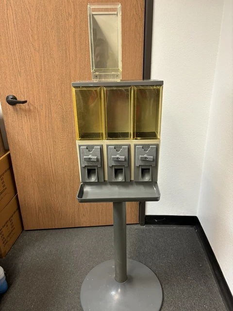 3 Bin Vendstar 3000 Bulk Candy Vending Machine w/ Stand & Keys Working