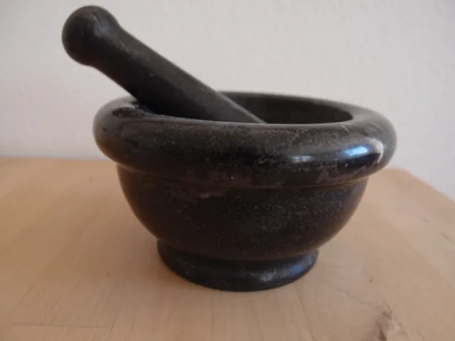 Mörser, mit Stößel, Granit, schwarz, Ø 15,5cm, Höhe 9cm, Stößel 14 cm lang, IKEA