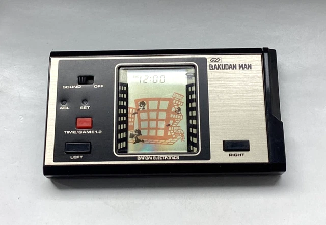 VINTAGE VERY RARE 1982 BANDAI GD BAKUDAN MAN LCD Game (Near Mint