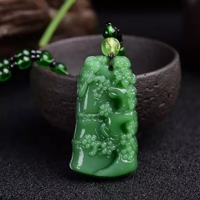 Natural Green Jade Necklace Hand-Carved Pendant Lucky Amulet Chain Chic Gift New 2