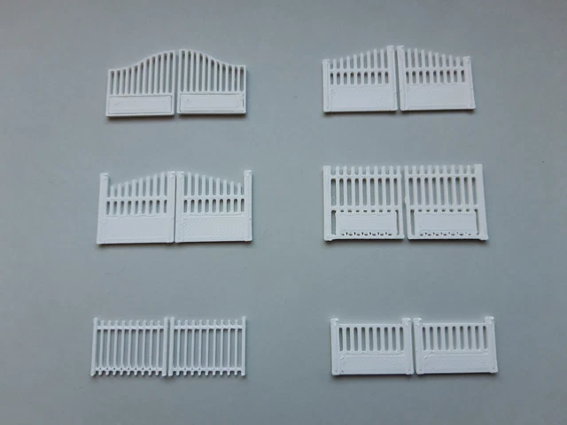 6 Barrières Grillagées Pour Modélisme Ferroviaire HO - Hauteur 103 Mm - Plastique Blanc Non Peint
