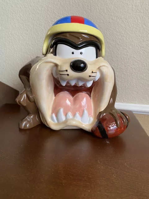 1993 Looney Tunes Tasmanian Devil “Taz” Cookie Jar Warner Bros Football