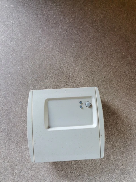 Honeywell Homexpert THR822B1007 Relay Box (Wireless Thermostat Receiver Unit)