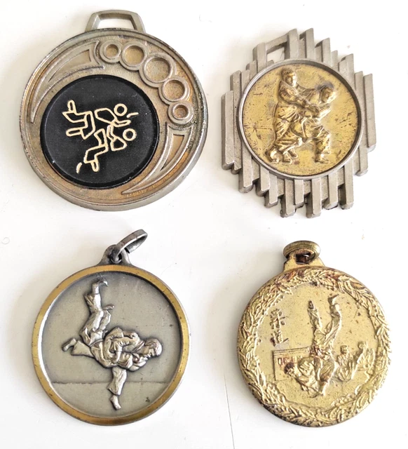 Médaille CROSS COUNTRY 120g 68mm running course à pied signé GLORIA SPORT - Montres & Bijoux