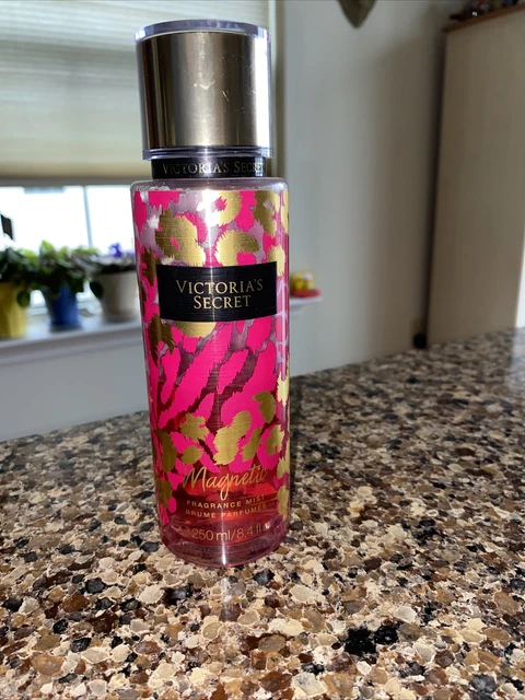 Victoria secret magnetic 2025