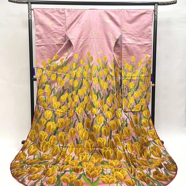 Japanese Kimono Uchikake Luxurious Wedding Embroidery Pure Silk Pink Flower K597