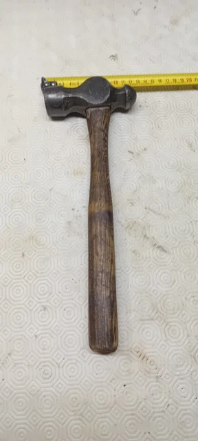 ANCIEN OUTIL MARTEAU de ferblantier dinandier carrossier chaudronnier Old tool EUR 17,00