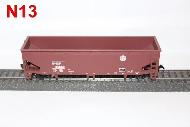 BNSF H0 85850 Hopper Car/ Güterwagen mit US Standard NMRA Kupplung