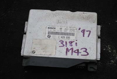 0261200520 m40b18 BMW e36 ECU DME m40 1739039 Engine Control Unit Automatic 318 