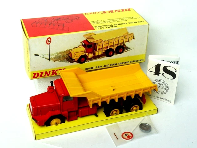 DINKY TOYS FRANC Camion Benne Berliet 1/43 EUR 3,00 - FR