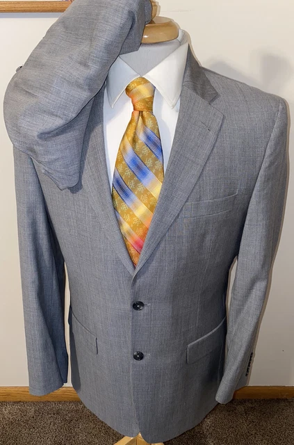 Jos A Bank Signature Sz 40R Lt. Gray Wool Suit Sport Coat Jacket Pants 34 x 30