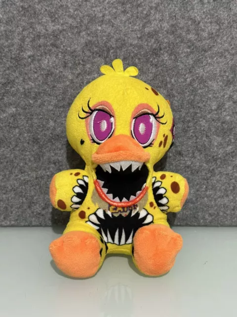 Twisted Ones - Chica - Five Nights at Freddy's Plushie Collection