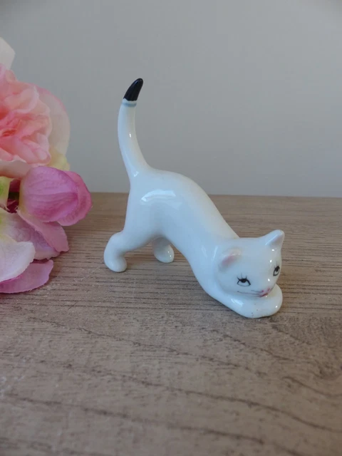Figurine créative de chat qui s'étire en résine Figurine créative de chat qui s'étire en résine