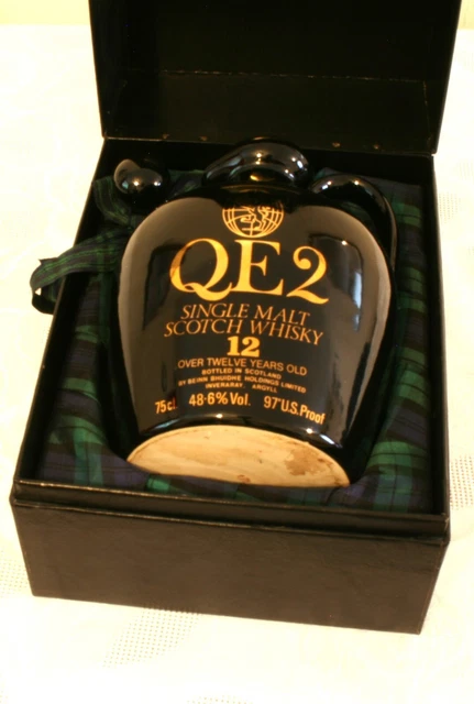 VINTAGE QE2 HIGHLAND Malt Scotch Whisky Flagon With Stopper