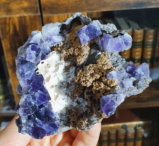 Malachite Pseudo Cuprite Xls: Chessy Les Mines . Rhône Alpes , France