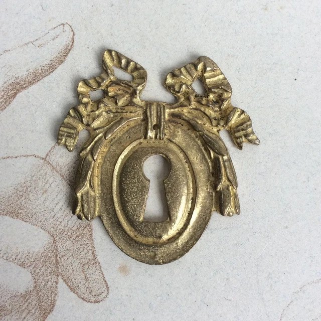 Lot De 4 Entrées De Serrure Et Poignées De Meuble En Bronze - Style Art Nouveau