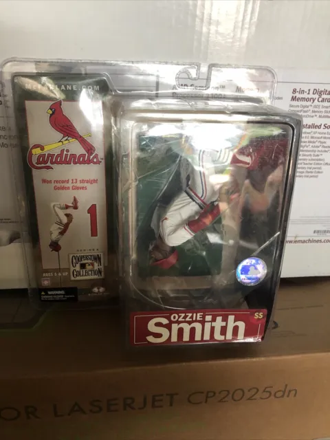 McFarlane 2007 Cooperstown Collection Series 4 - Flipping OZZIE SMITH. NIP.