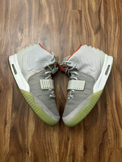 2012 Nike Air Yeezy 2 Platinum Sz 8.5 Kanye West 100% Authentic Rare  Vintage OG