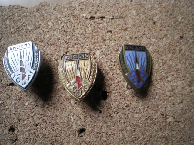 Insigne Broche Escalade Montagne en Aluminium A AUGIS Lyon Avant 1950