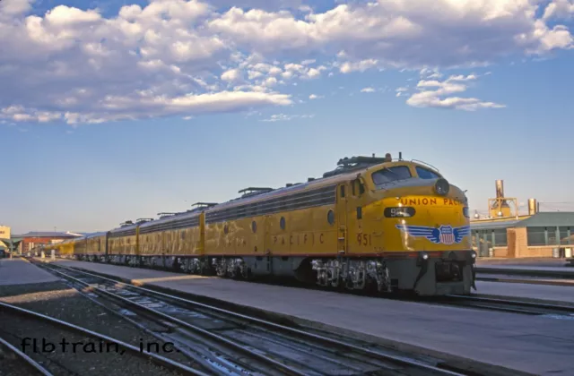 UP1999090032- Union Pacific, Denver, CO, 9-1999 RAILROAD SLIDE