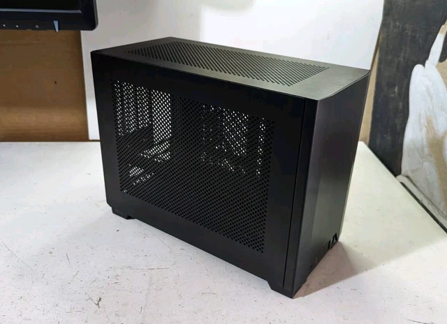 Ncase M1 Evo V1.1 - ROUND NCASE M1 V6.1 BLACK Mini-ITX SFF PC Case -