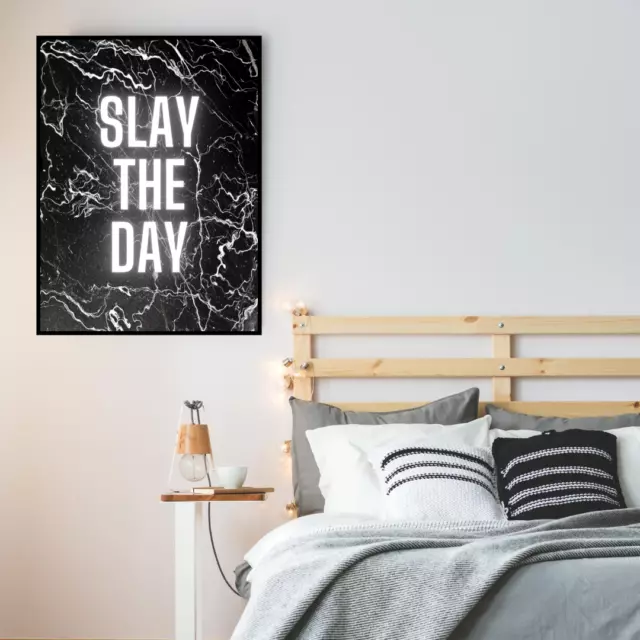 Affiche imprimée noir et blanc texte néon blanc Slay The Day A5, A4, A3 FRAIS DE PORT 2