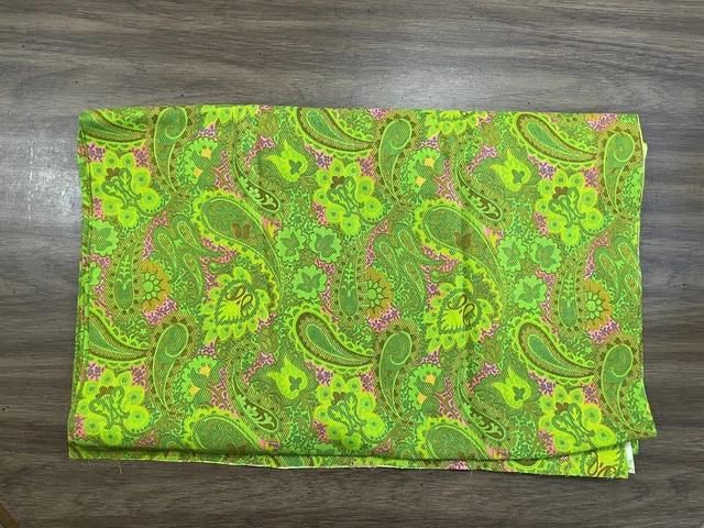 Vintage Fabric Paisley Psychedelic 60’s/70’s Vintage Fabric Paisley Psychedelic 60’s/70’s